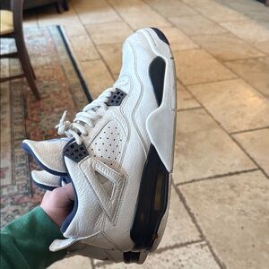 Men’s Air Jordan 4 Columbia size 9.5